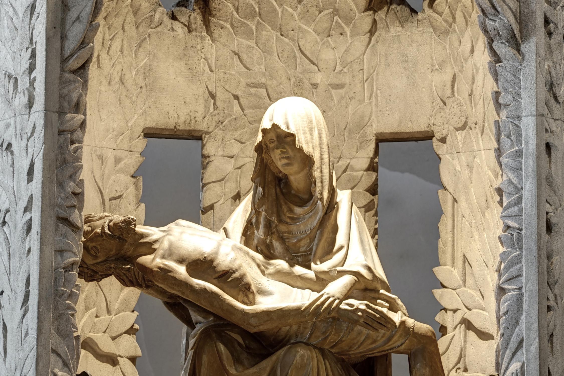 Detail der Stele von Karl Matthäus Winter : Pietà
