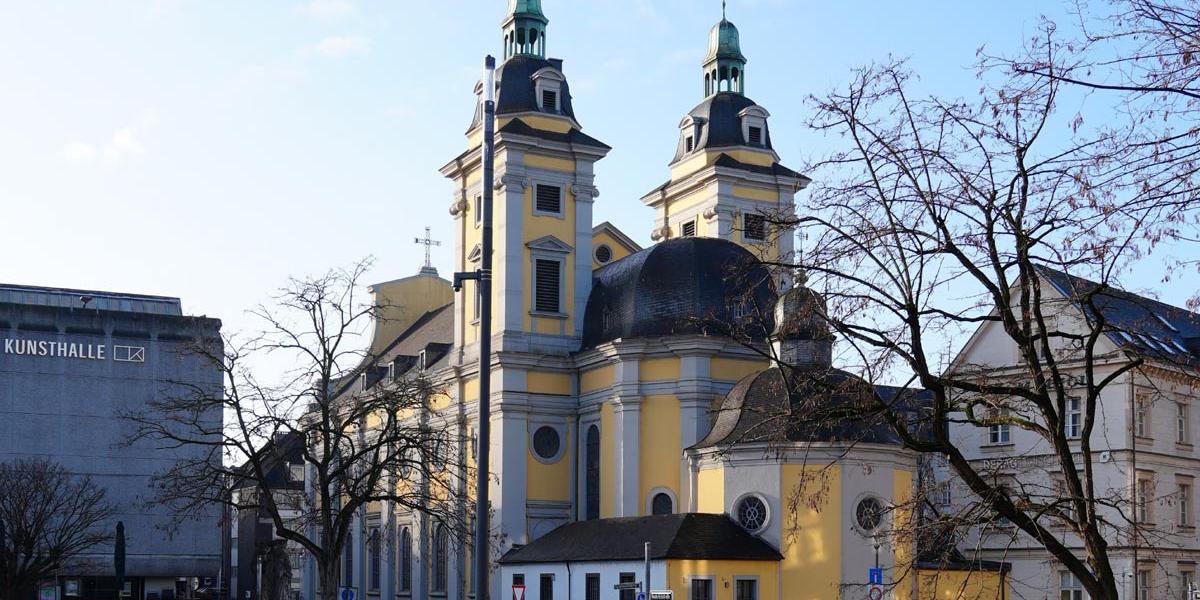 Ansicht der Andreaskirche vom Grabbeplatz aus