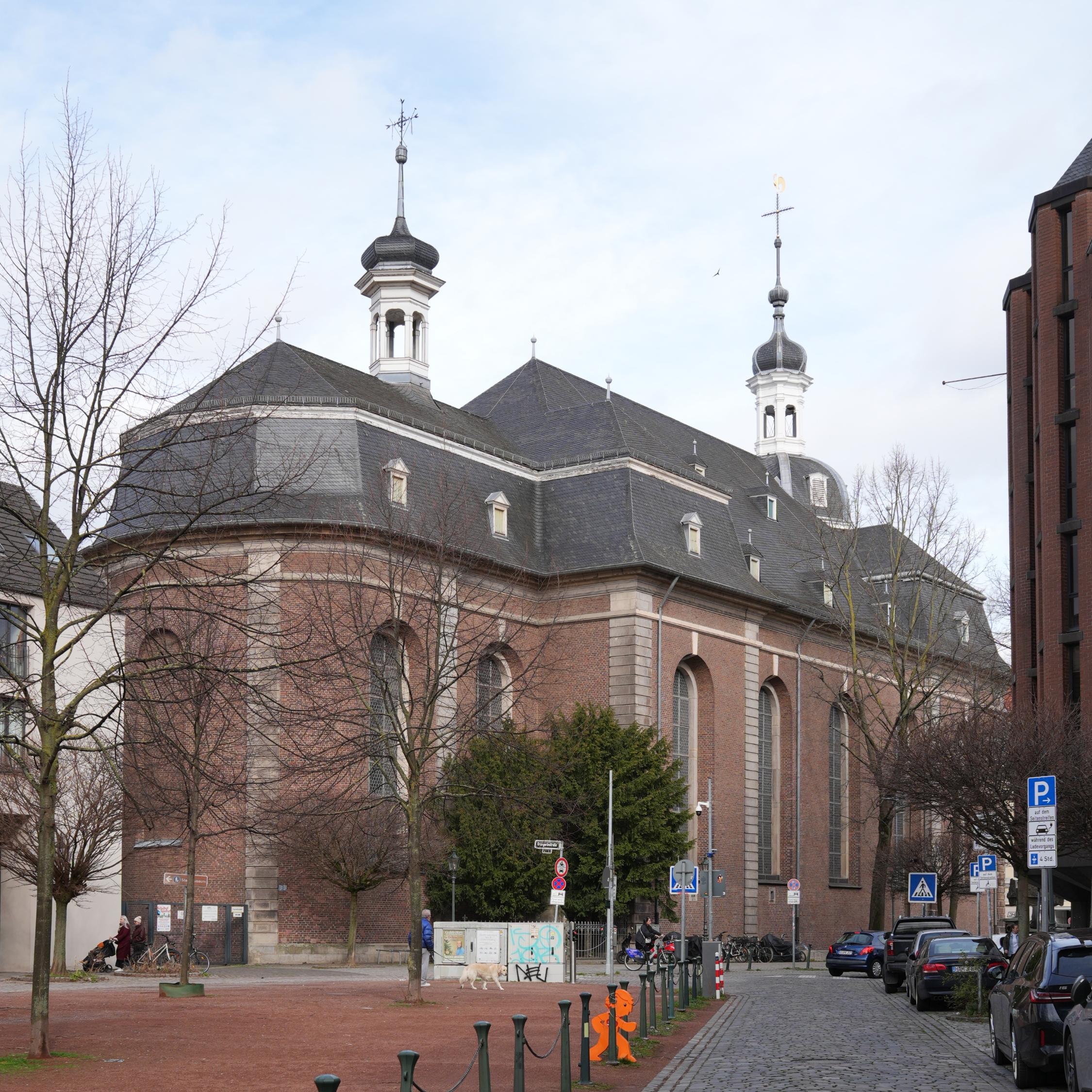 Kirche St. Maximilian von der Poststraße aus (c) Beatrix Reese Kirche St. Maximilian von der Poststraße aus